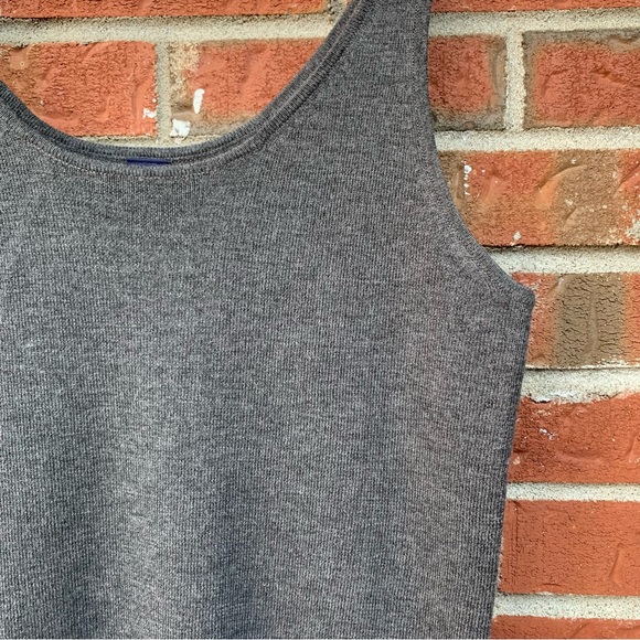 ❌ SOLD ❌  100% Merino Wool Grey Scoop Neck Knitted Cami Tank Top with Ribbed Hem - Picture 4 of 8